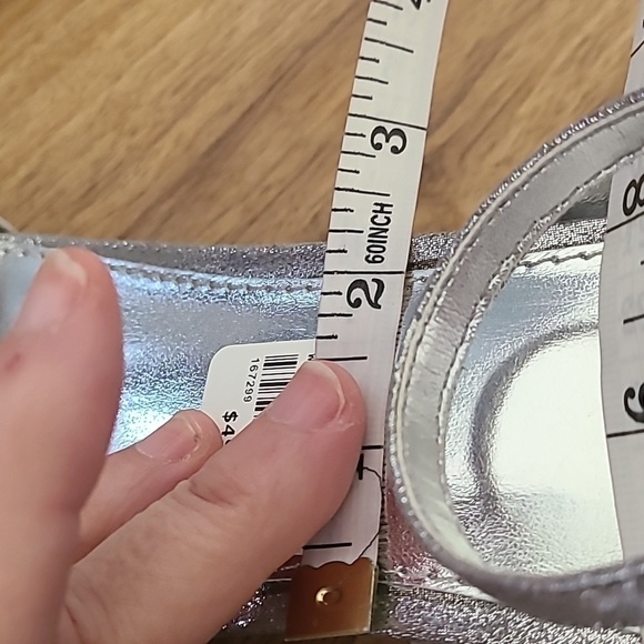 FIONI Silver Rhinestones Strappy Sandal Shoes Size 9 NWT - Picture 13 of 16